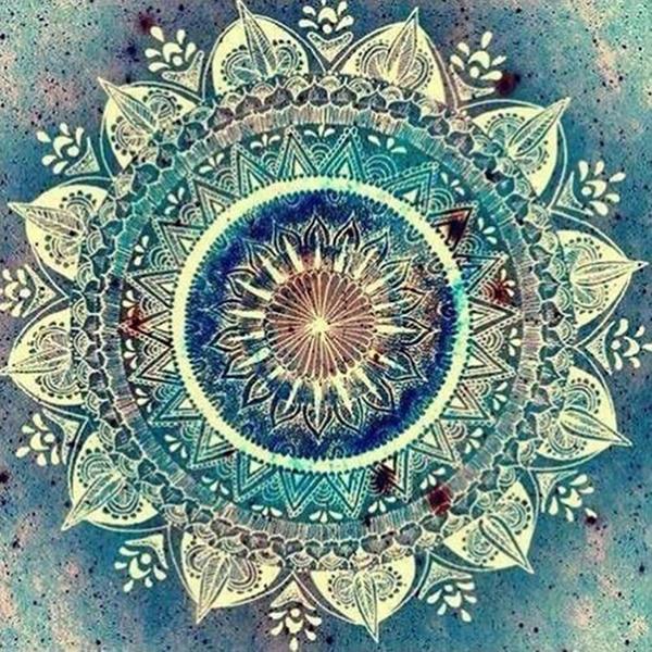 Mandala pattern diamond painting